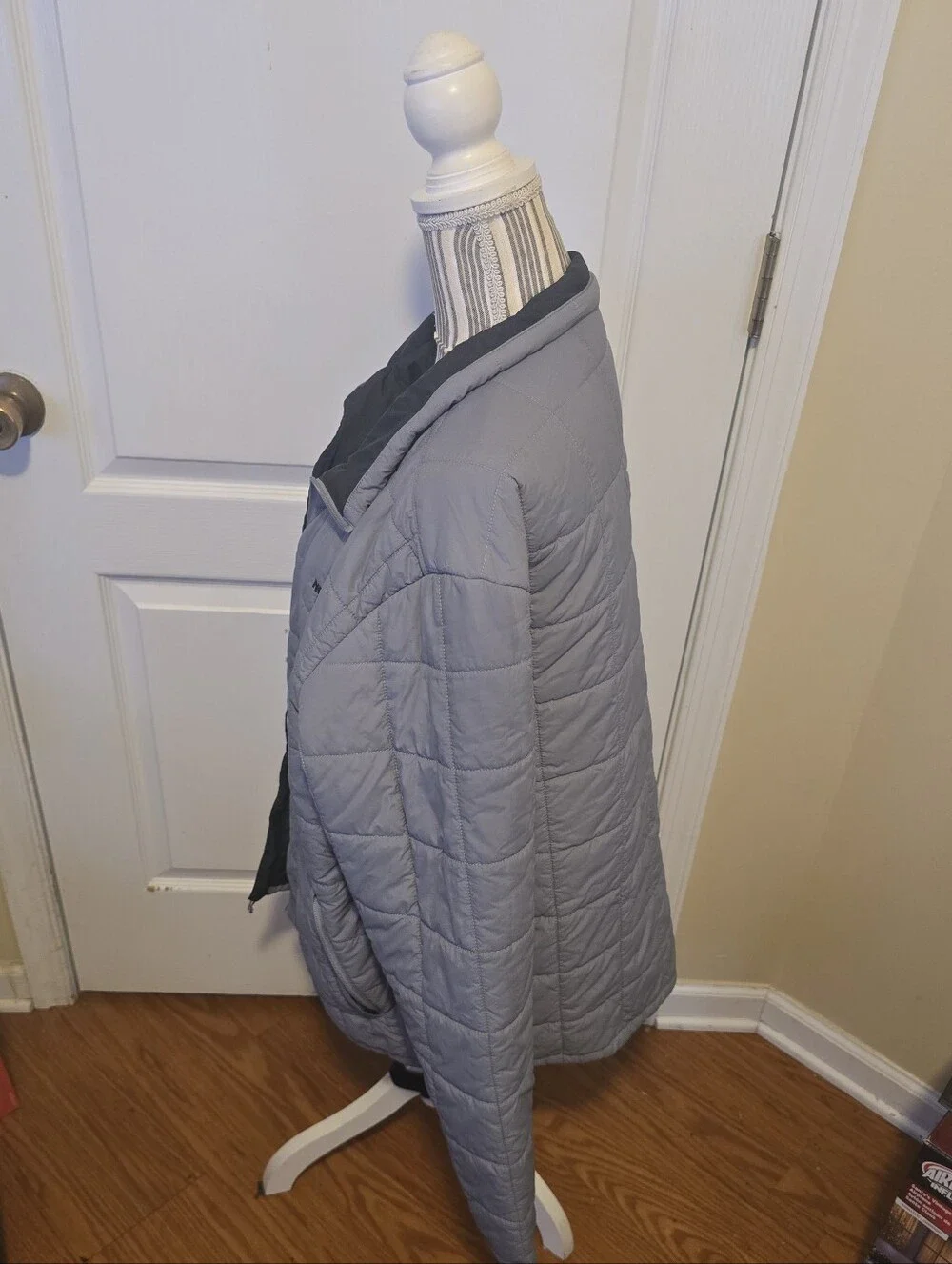 The North Face TNF Harway Jacket Mens Grey/Gray Puffer Quilted Full Zip Coat XL